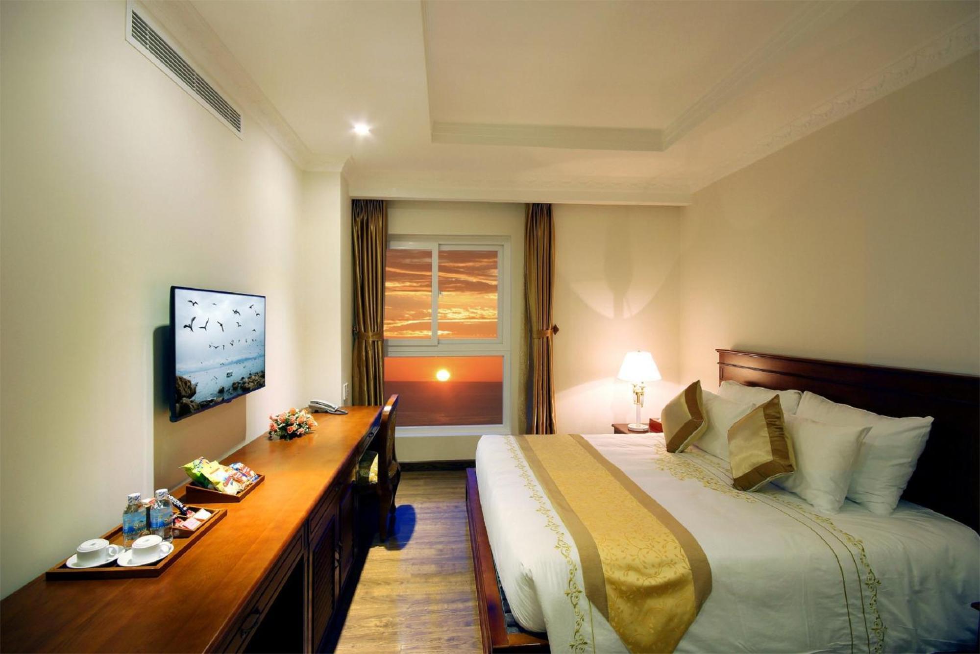 Nha Trang Palace Hotel Room photo