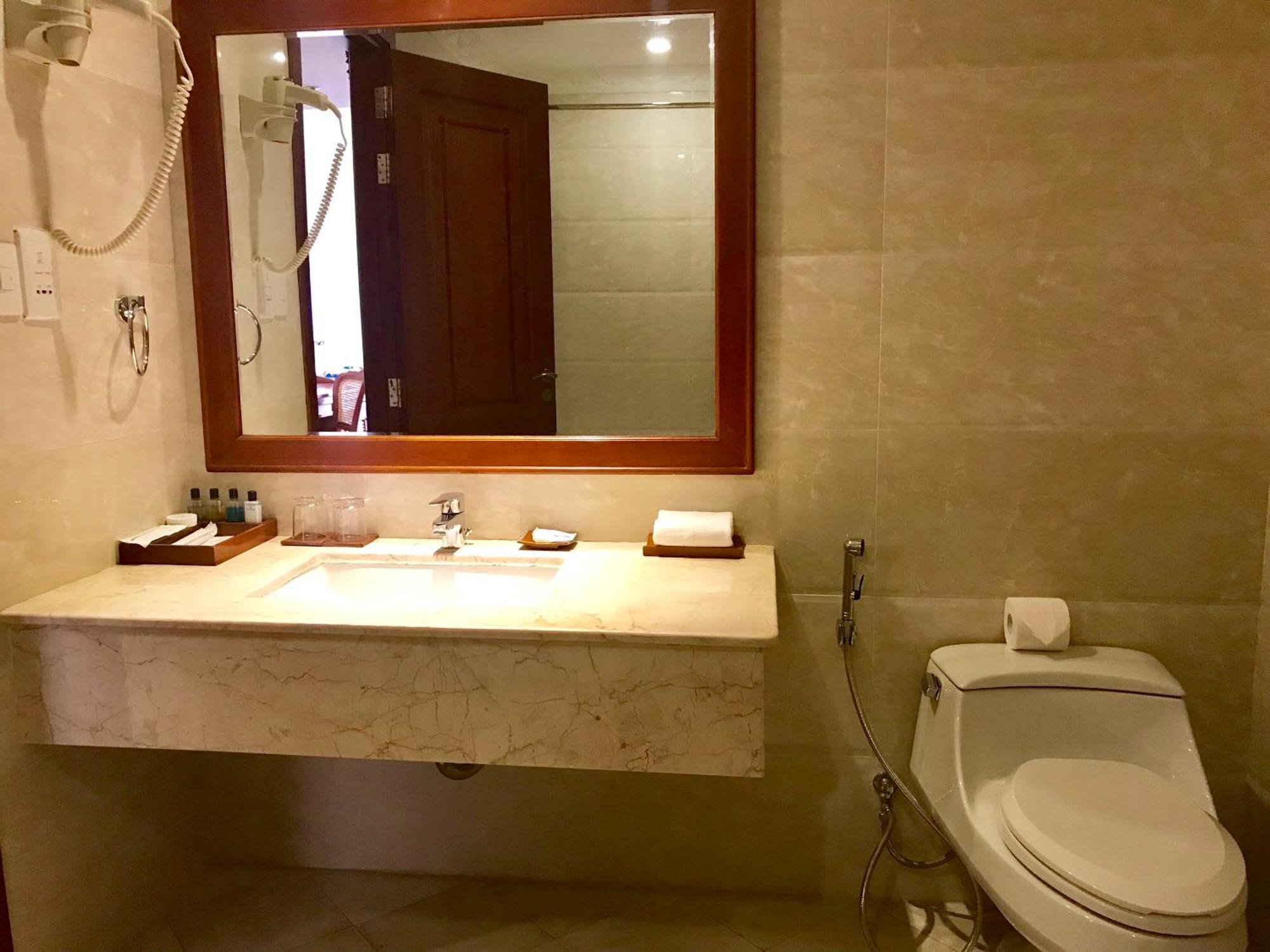 Nha Trang Palace Hotel Exterior photo