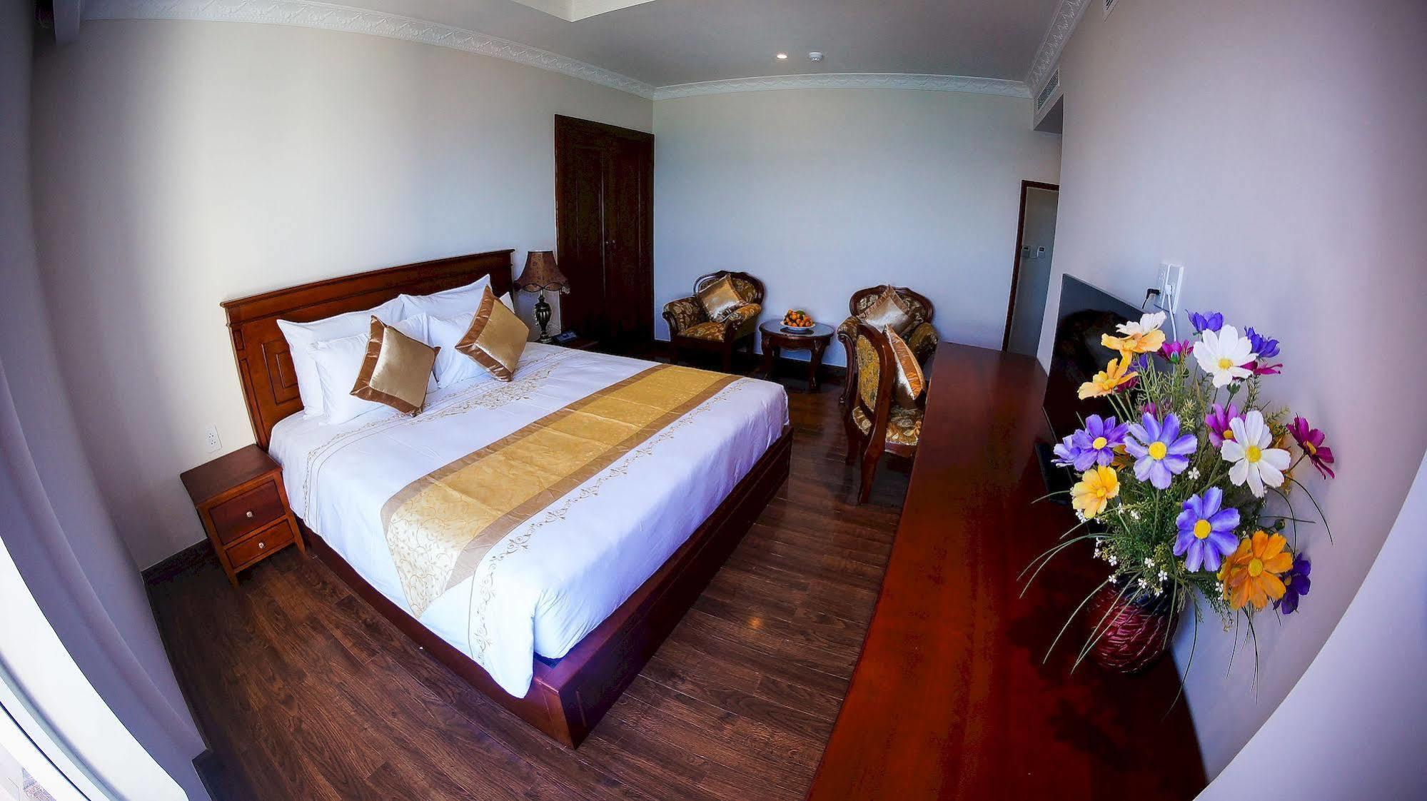 Nha Trang Palace Hotel Exterior photo