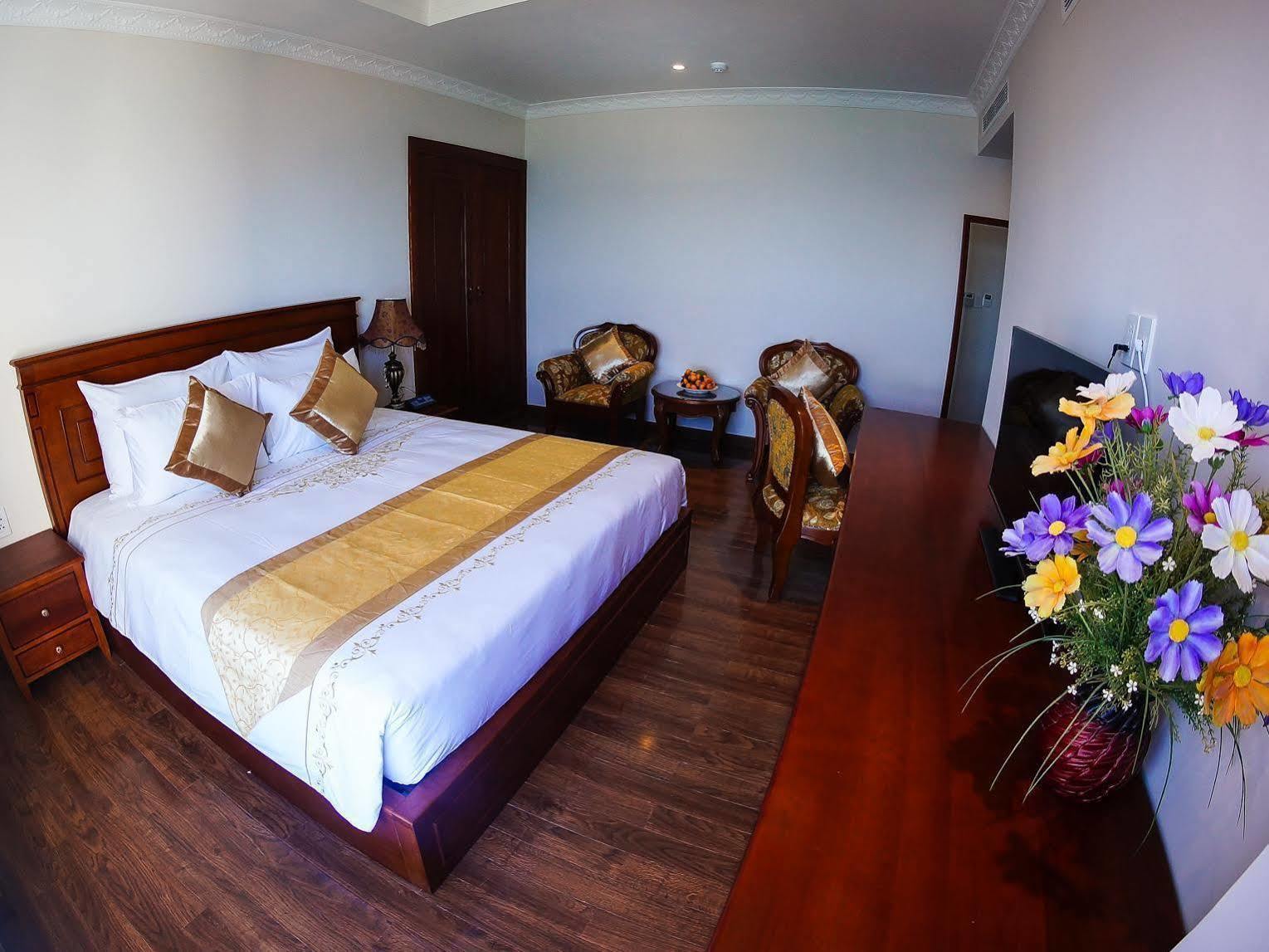 Nha Trang Palace Hotel Exterior photo