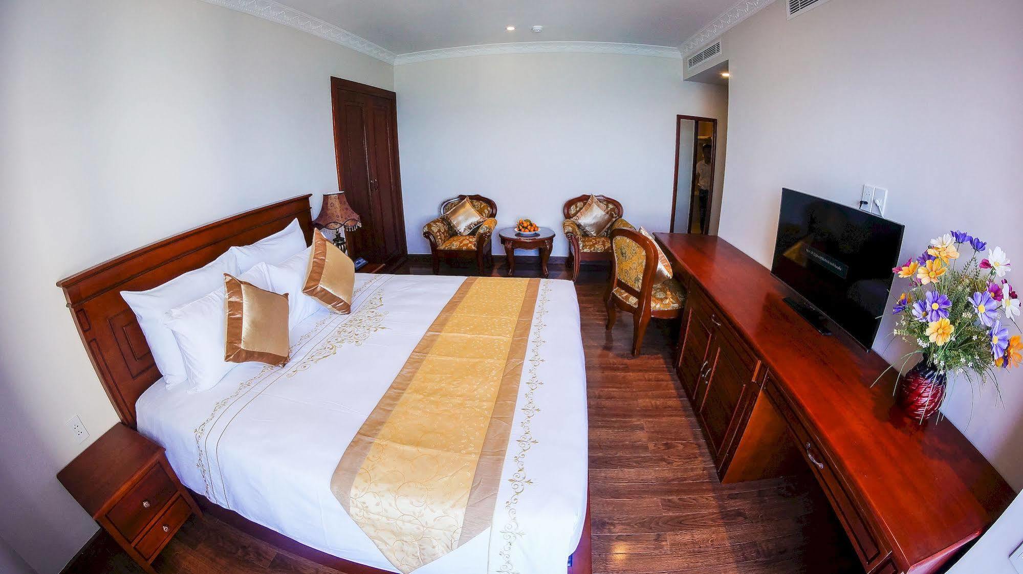 Nha Trang Palace Hotel Exterior photo